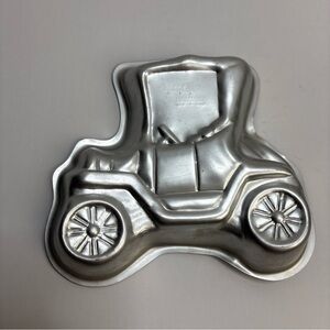 Vintage 1975 Wilton Cake Pan 508-434 Aluminum Old Time Car Carriage Bakeware